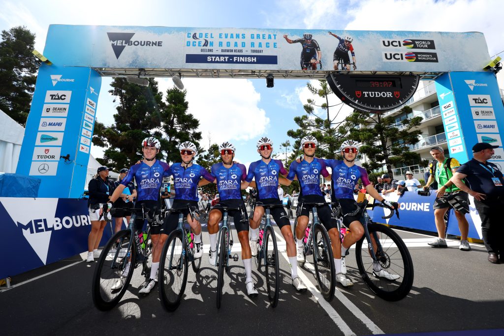 during the Men’s race in the Cadel Evans Great Ocean Road Race in Geelong, Melbourne, Sunday, January 28, 2024. (Image/Con Chronis)
